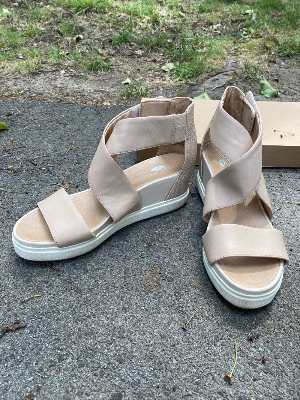 Dr. Scholl's Nude Crossover Platform Sandals